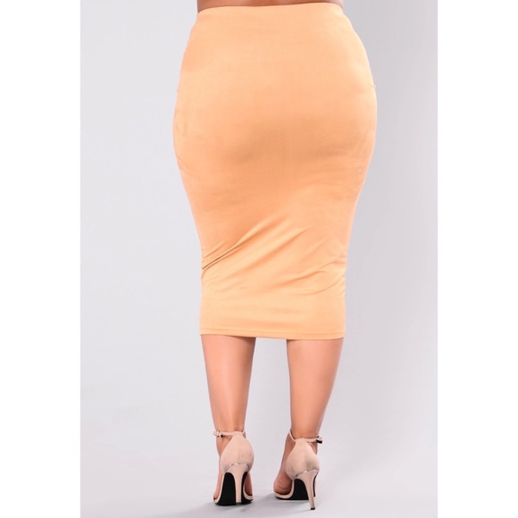 Fashion Nova Stayed For A Suede Skirt - Camel- Sz 3x - Picture 3 of 9